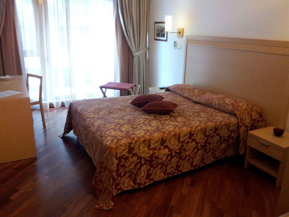 Bed & Breakfast Crossing - & Comforts Catania