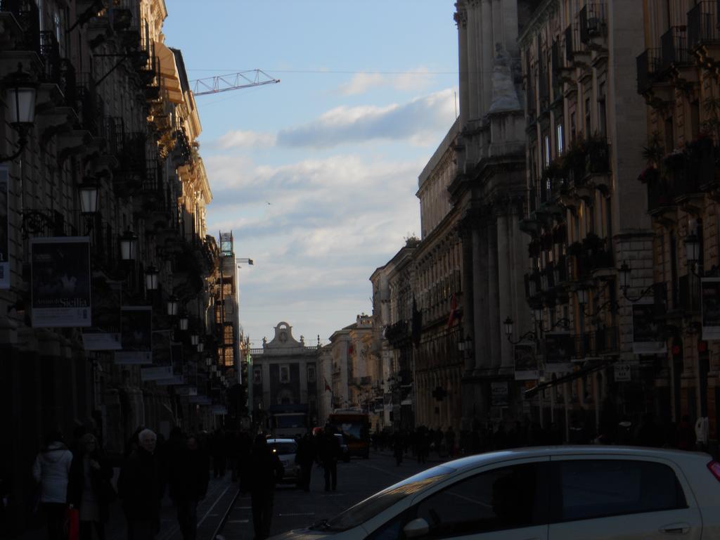Bed & Breakfast Crossing - & Comforts Catania