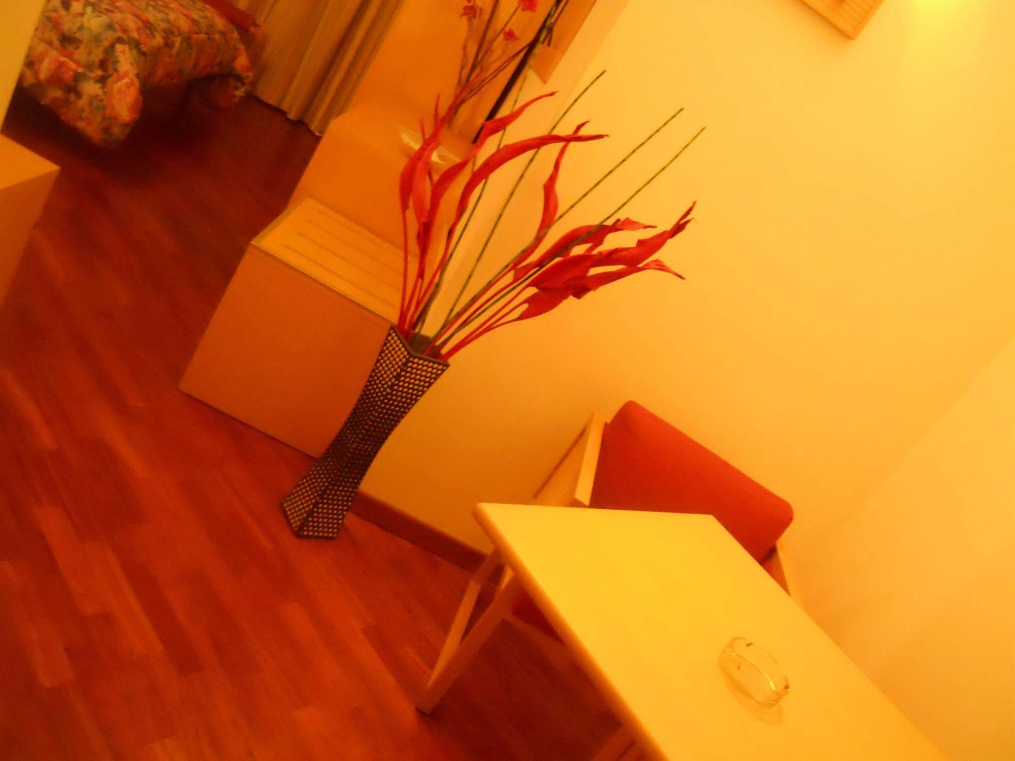 Bed & Breakfast Crossing - & Comforts 2*